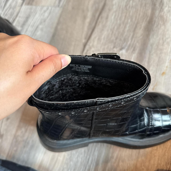 ZARA FLAT CROCODILE-EFFECT ANKLE BOOTS - Size 6 or 36 - Picture 6 of 8